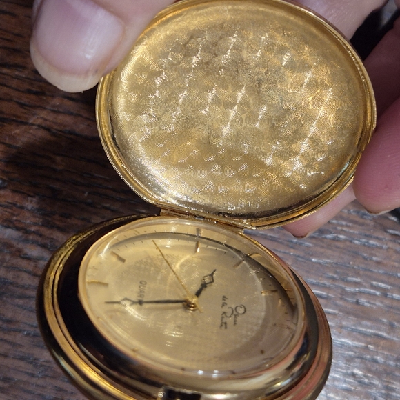 Oscar De La Renta Pocket Watch - Picture 7 of 12